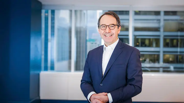 Smart & Biggar_Corporate headshots_Mark Evans_edited and cropped_1800 x 987